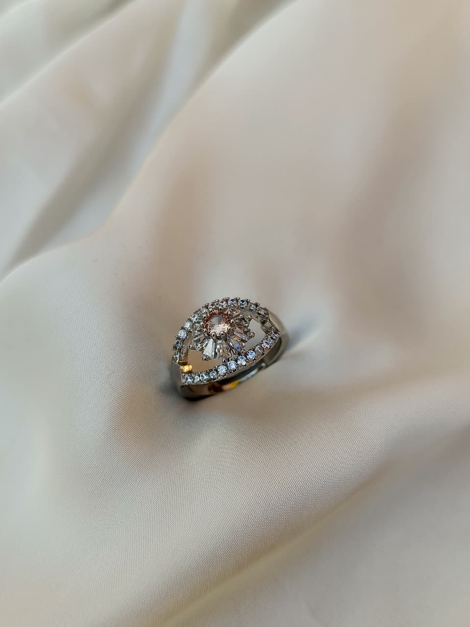 Silver bloom ring
